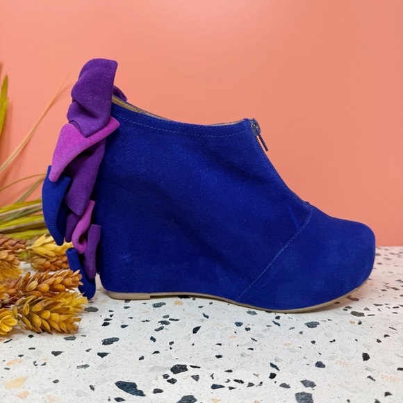 Jeffrey Campbell Blue Suede Leather Bow Back Zip Women’s Wedge Booties Sz 8.5 - Picture 7 of 13